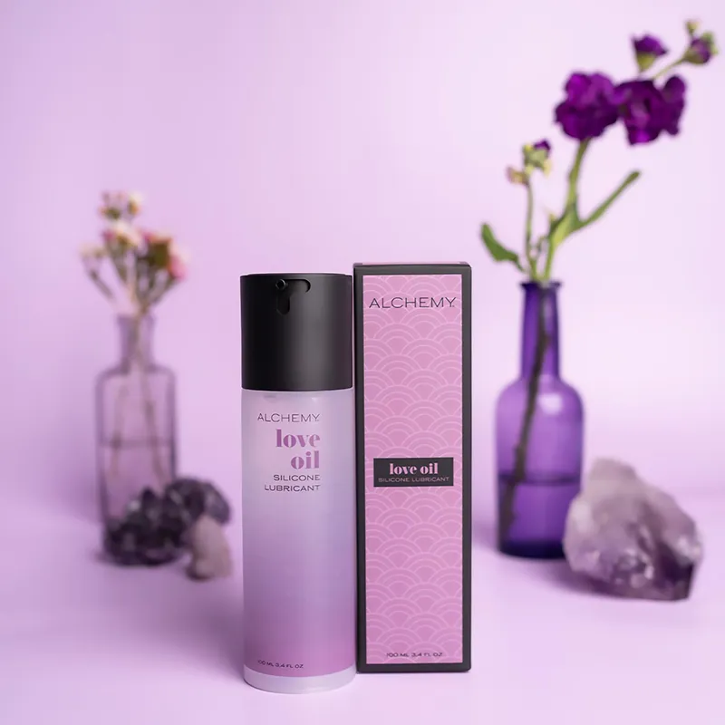 Love Oil: Silicone Personal Lubricant glam 1